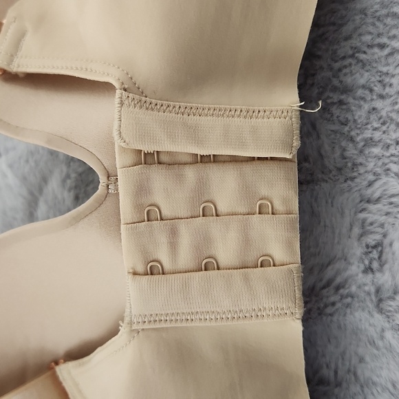 Nwot Maidenform bra size 40B nude color - Picture 3 of 10